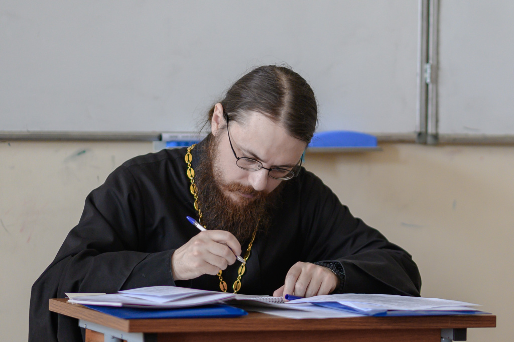 Секция 3. Меньшиков. Модератор.jpg Секция 3. Меньшиков. Модератор.jpg
